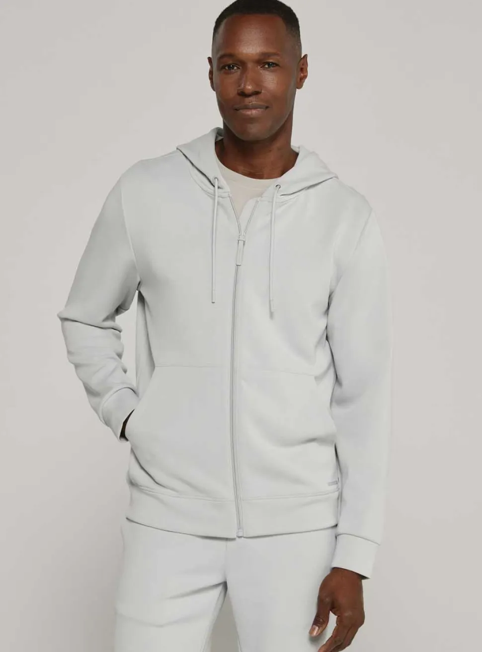 diamonds_rev_fullzip_hoo_0.webp 7 Diamonds: Rev Full-Zip Hoodie