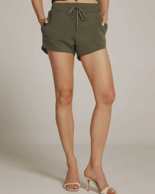 7 Diamonds: Women's Rev 3" Shorts