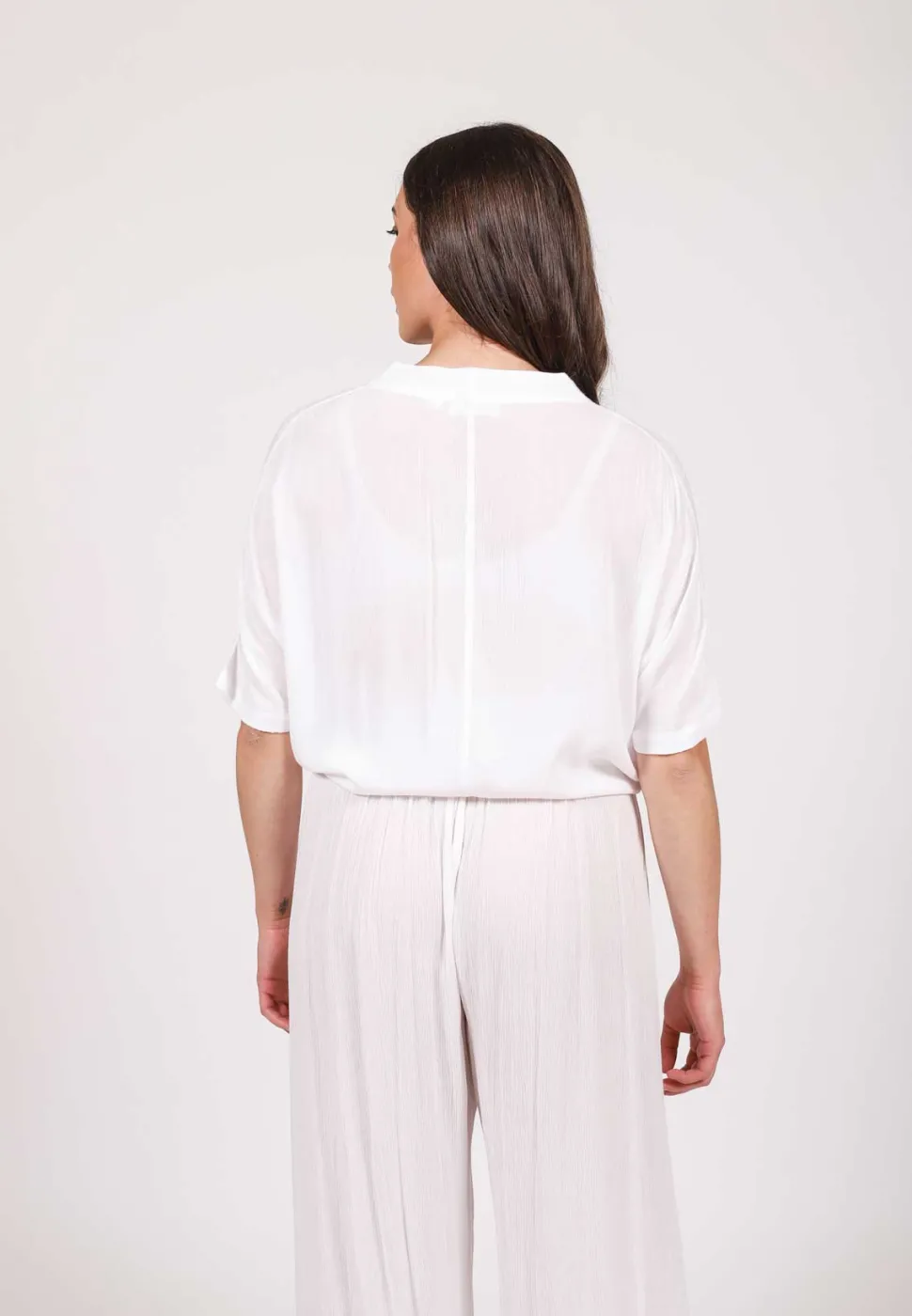 koy_resort_miami_tie_fron_2.webp Koy Resort: Miami Tie Front Top