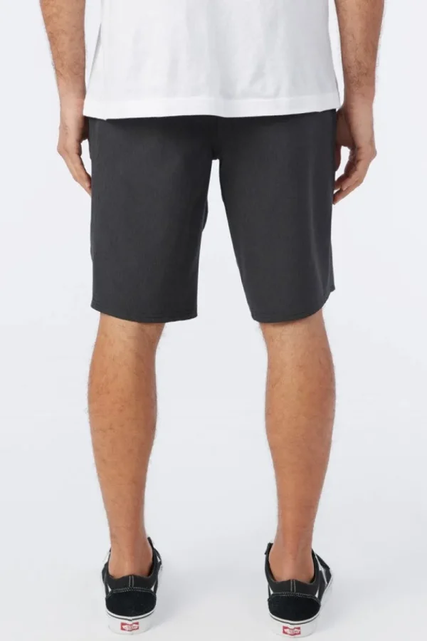 O'Neill: Reverse Heather 21" Hybrid Shorts