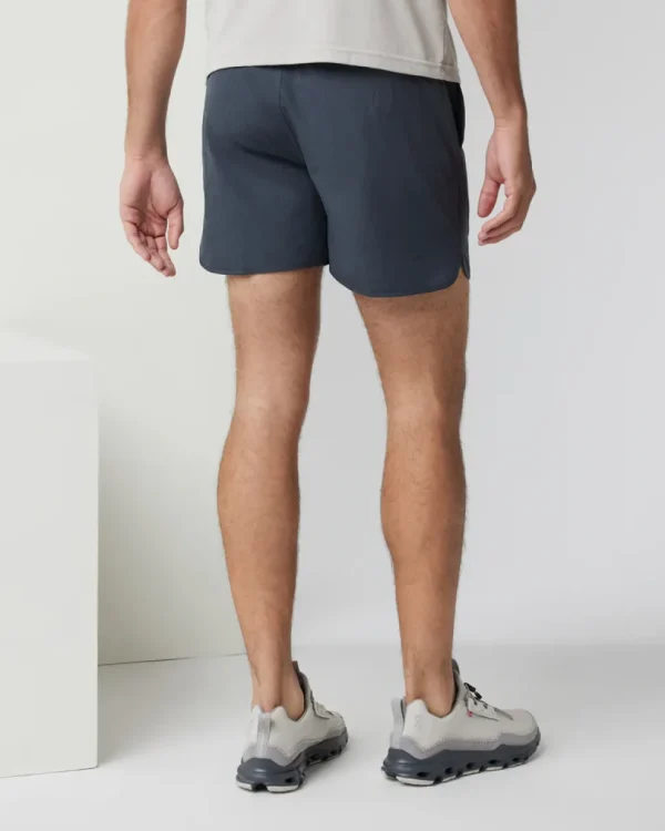 Vuori: Banks Short 5"