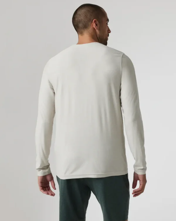 Vuori: Strato Tech Long SleeveTee