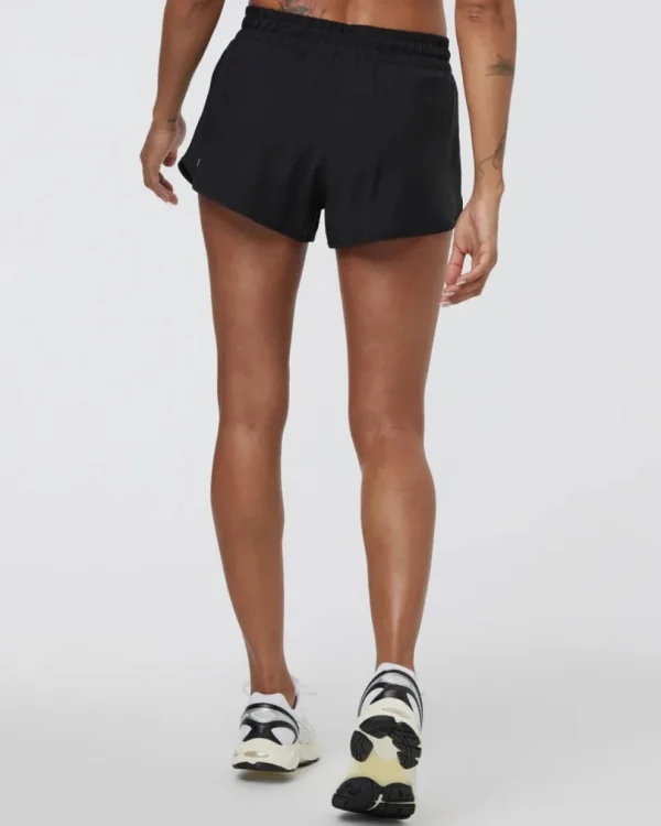 Vuori: Women's Clementine 4" Short 2.0