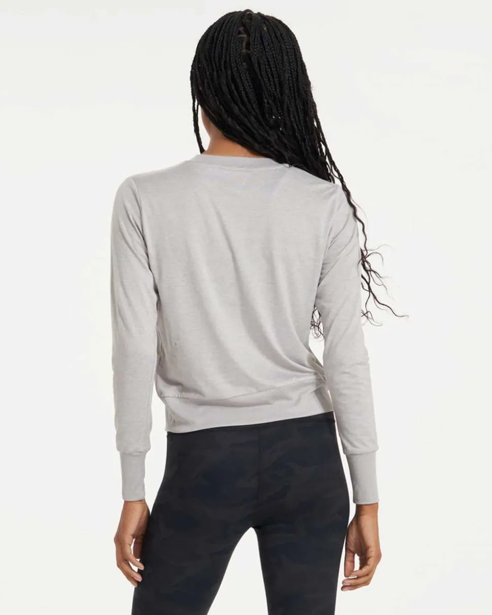 vuori_womens_daydream_cre_1-1.webp Vuori: Women's Daydream Crew Top