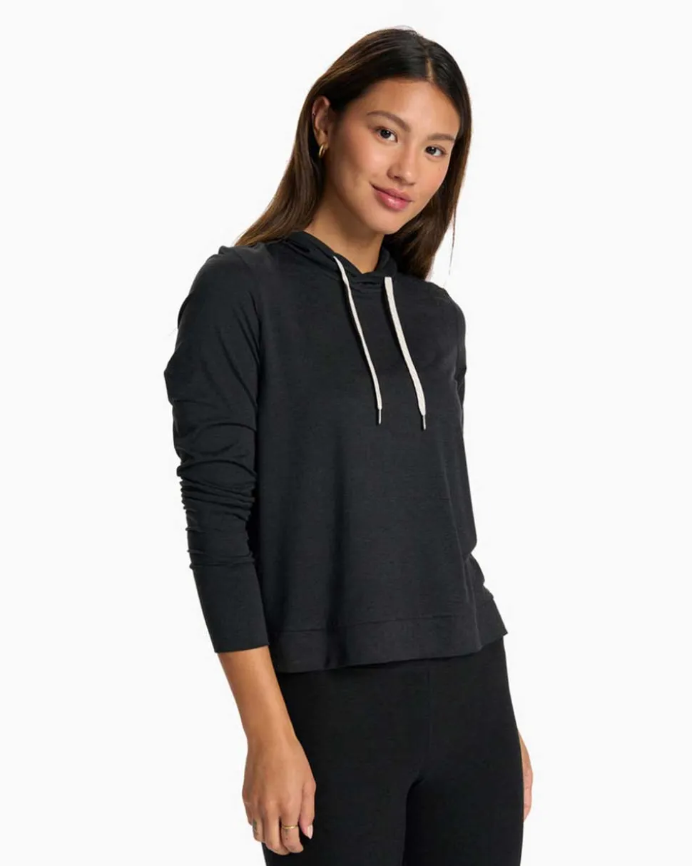 vuori_womens_halo_essenti_0-3.webp Vuori: Women's Halo Essential Hoodie