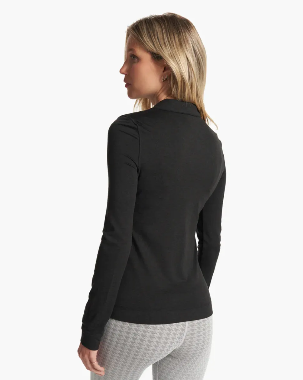 vuori_womens_halo_essenti_1-4.webp Vuori: Women's Halo Essential Half Zip