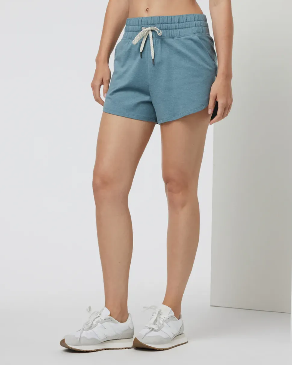 vuori_womens_halo_perform_0-1.webp Vuori: Women's Halo Performance Short 2.0