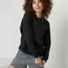 Vuori: Women's Long Sleeve Halo Crew Pullover