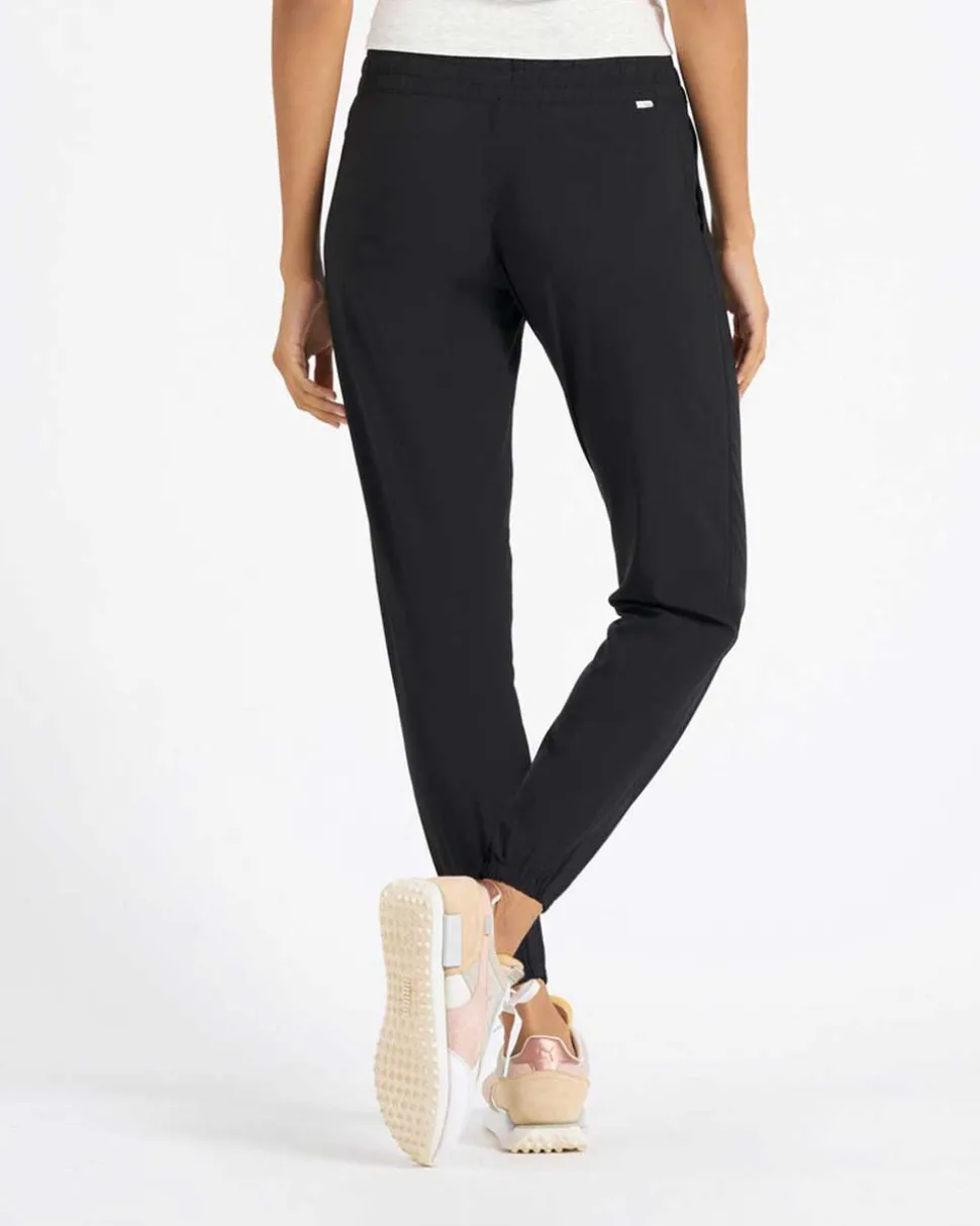 vuori_womens_weekend_jogg_1.webp Vuori: Women's Weekend Jogger